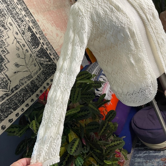 Cardigan Sweater Vintage Crochet Vienna Lace Open Sheer Mesh Top B1 - Picture 3 of 16